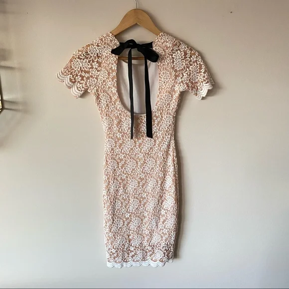 Pink and white Lace Dress with Black Bow - Picture 7 of 9